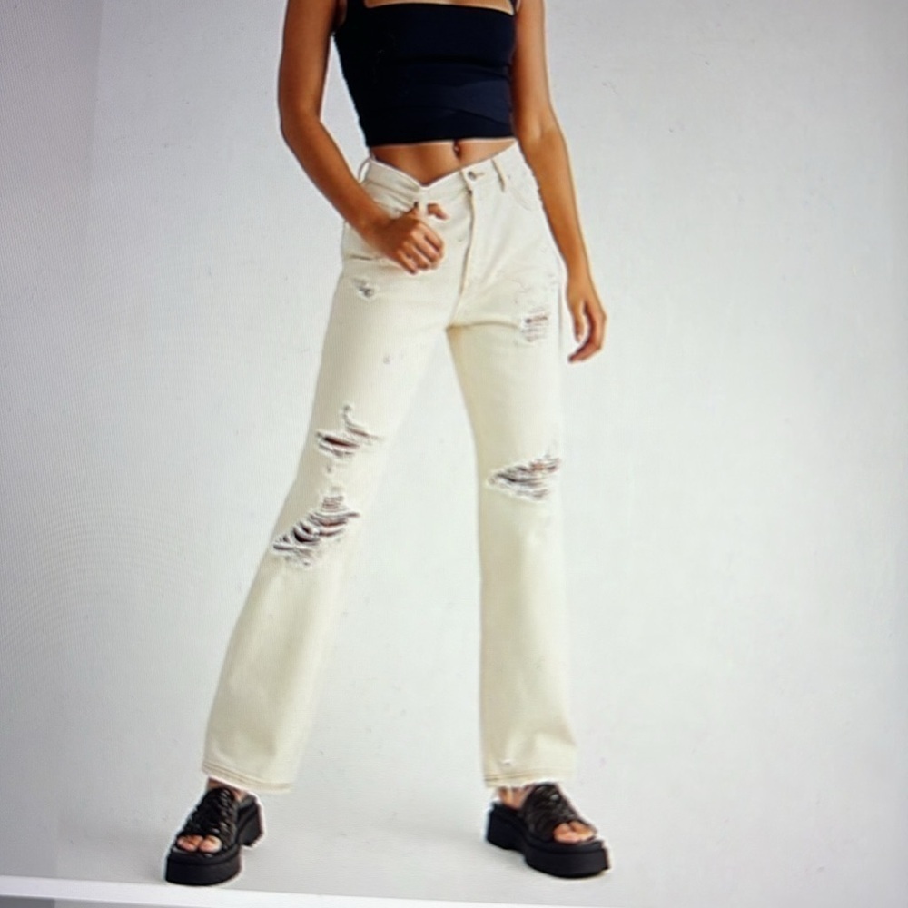 Free People We The Free Curvy Straight Shooter Distressed Jeans 30